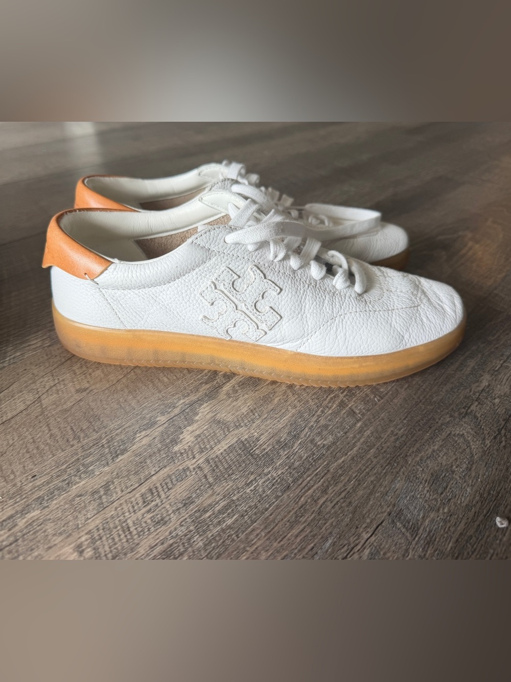 Tory Burch PHOENIX SNEAKER White Leather Gum Sole Size 8.5 women's